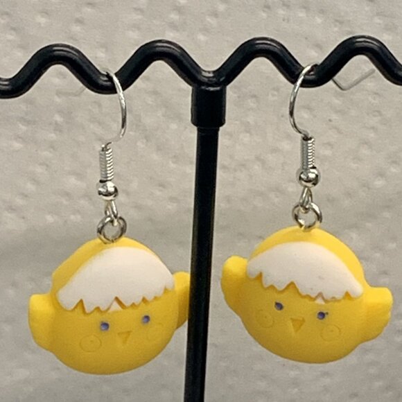 Chicken Earring, Egg Earring, Easter Earring, Gift Idea, Easter Basket Gift - Picture 5 of 5